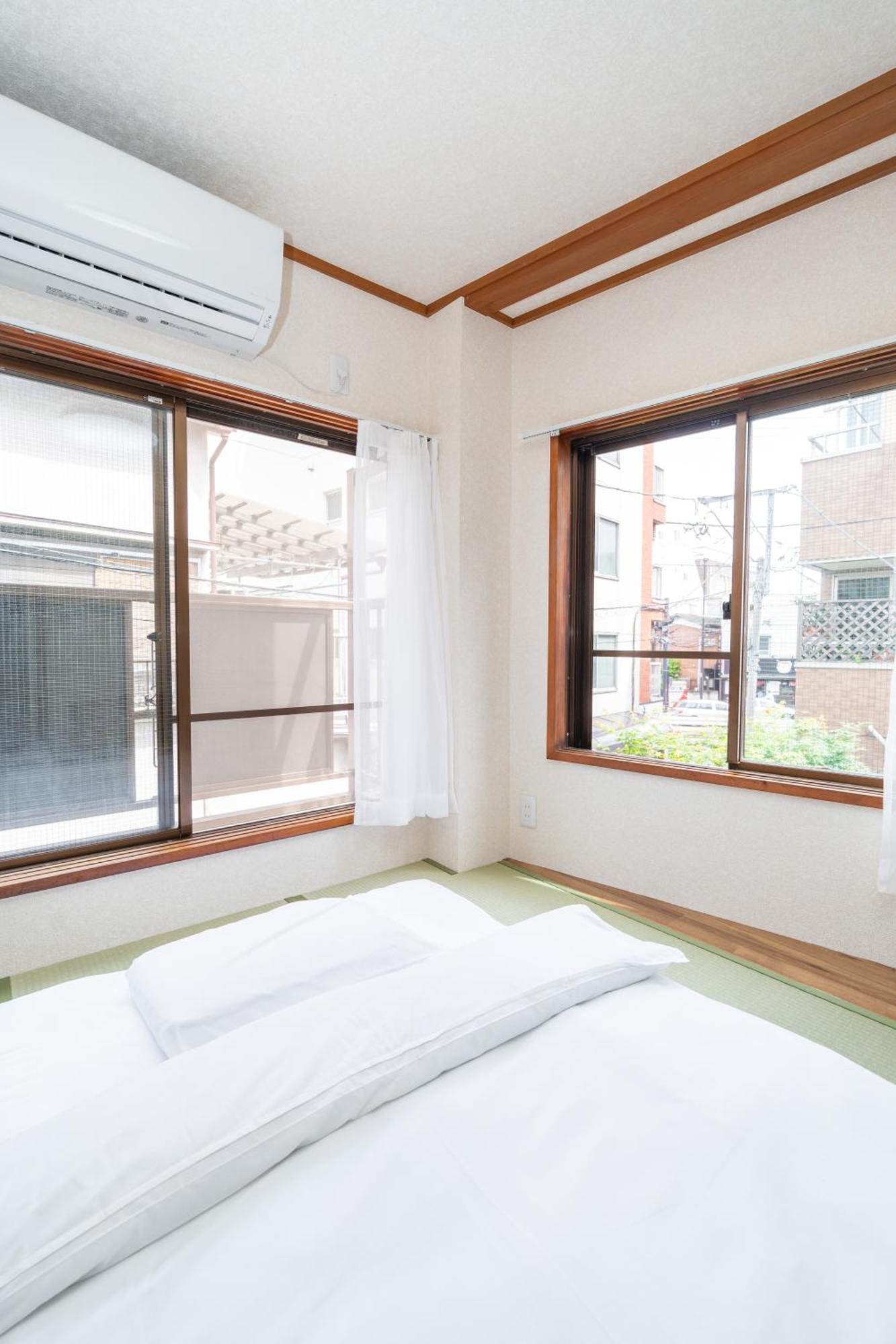 匯家本町ビル Apartment *